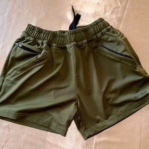 Blitz Beats Army Green V3 Short